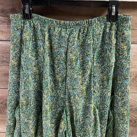 CounterParts Ladies Above Knee  Skirt Flowy Ruffled Bottom, Size S - Picture 3 of 8